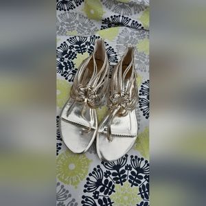 Kiss and Tell🍀 Women's gold tie-up sandals size 7